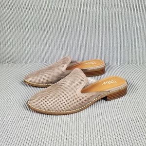 Crown Vintage Lacertae taupe mules